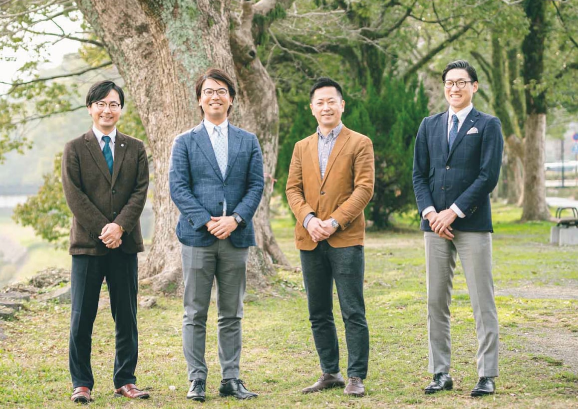 ファイナンシャルプランナーの集合写真